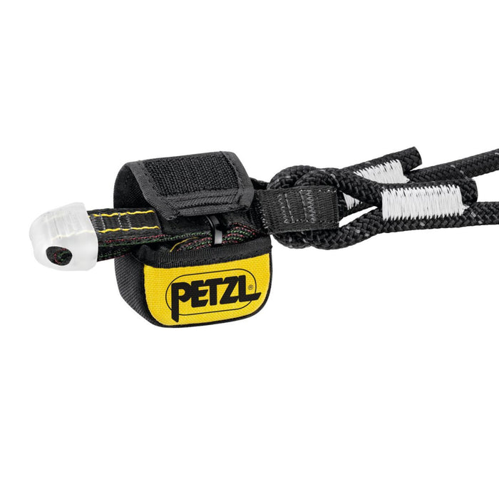 Petzl ABSORBICA®-Y 80
Double lanyard with integrated energy absorber. The pouch’s simple opening system allows the user to quickly access the absorber to make regular inspection easier.